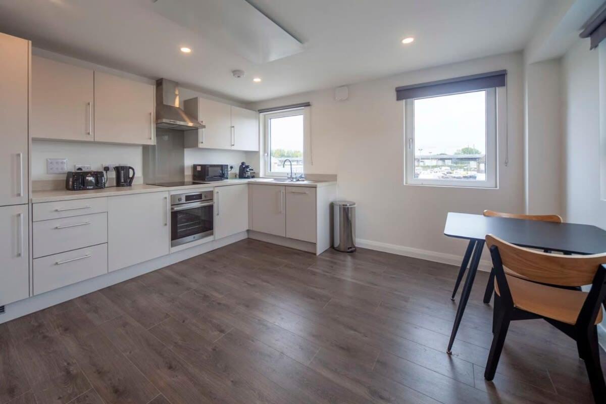 אשפורד Lovely 1 Bedroom Apartment In Ashford מראה חיצוני תמונה